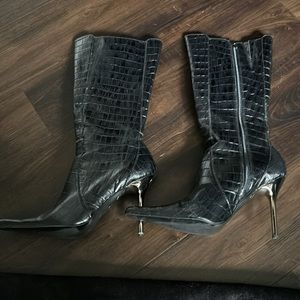 Steve Madden  crocodile embossed leather boots